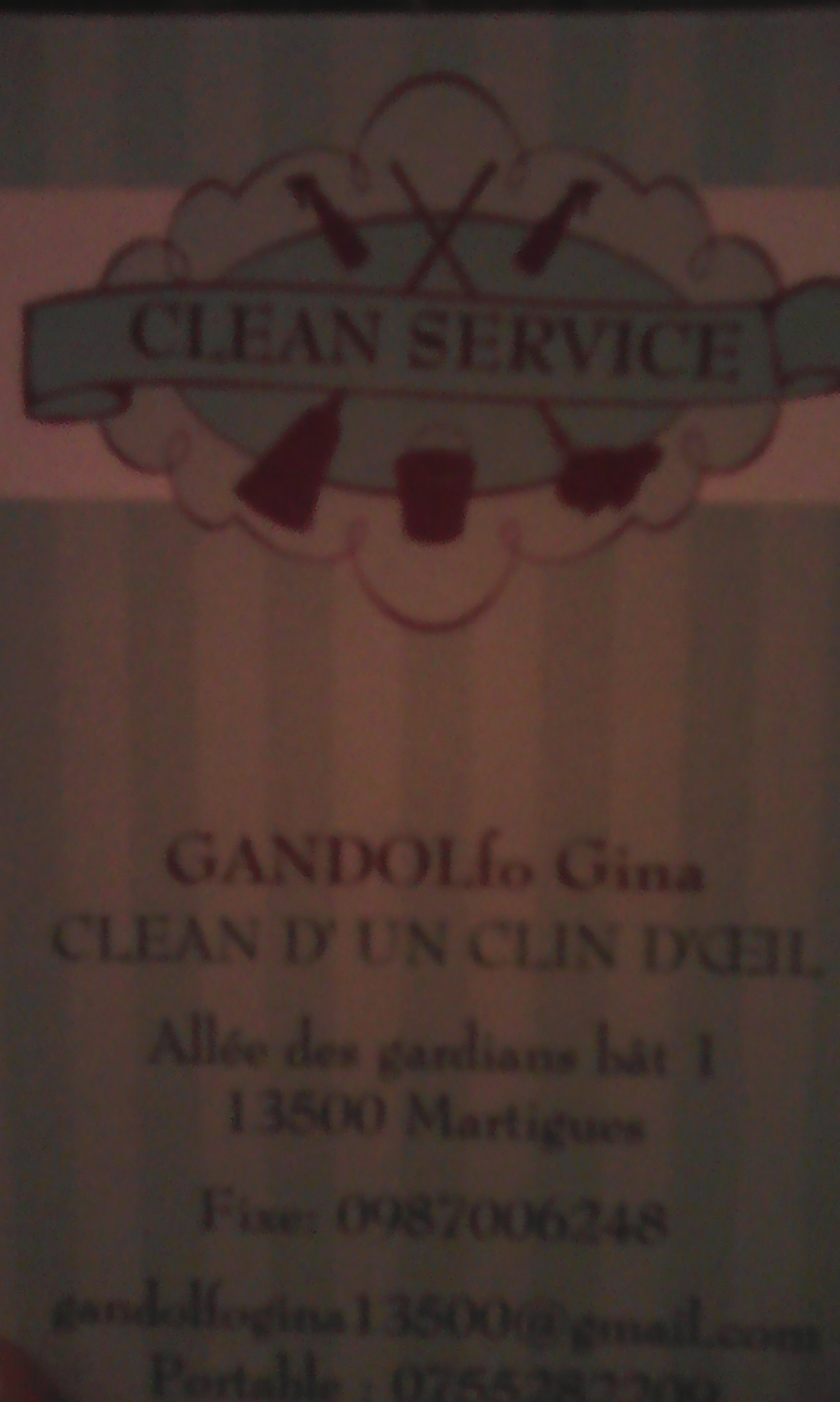 Logo de CLEAN Service, société de travaux en Nettoyage de vitre