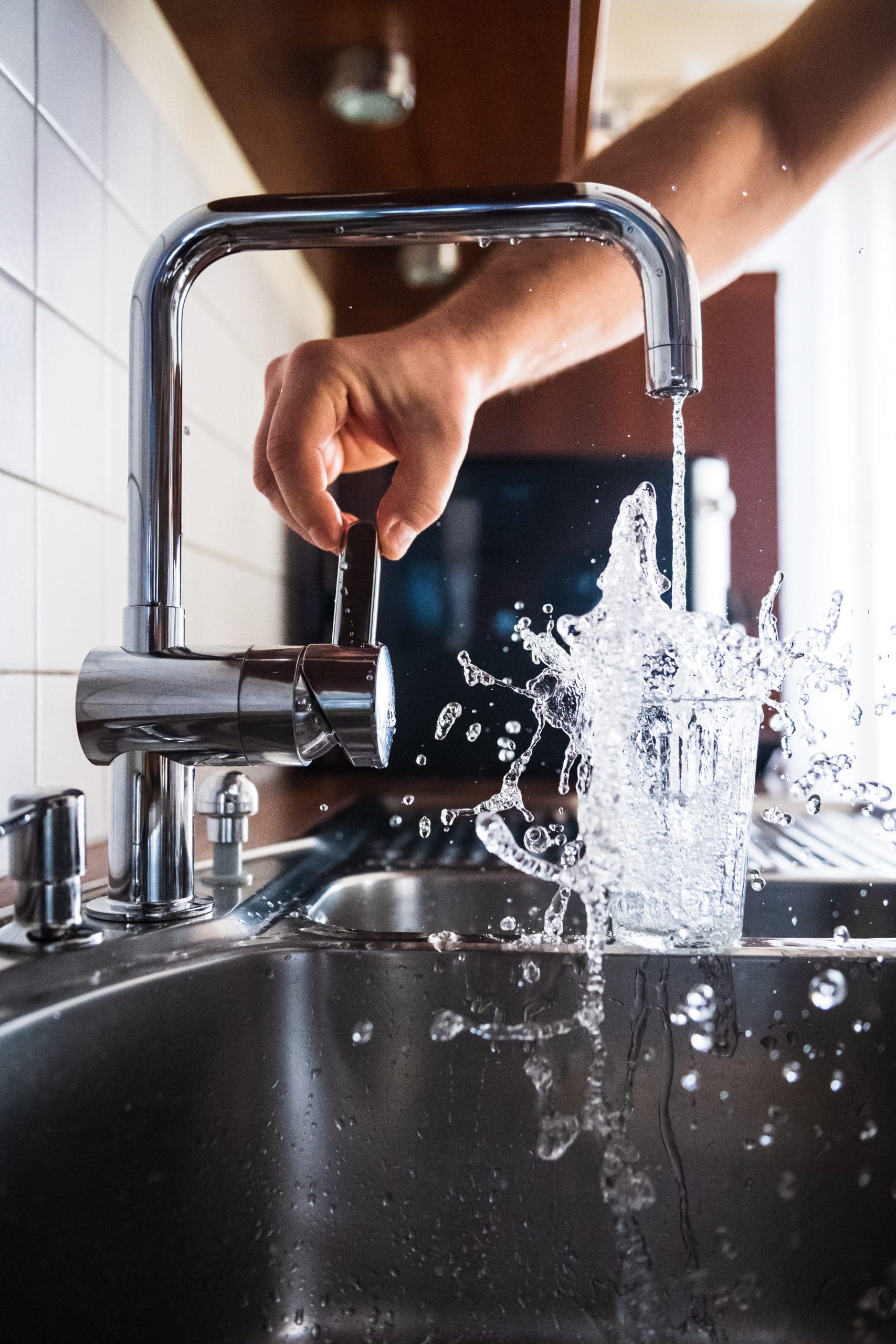 Comprendre l'utilisation d’un adoucisseur d'eau et profiter de ses bienfaits