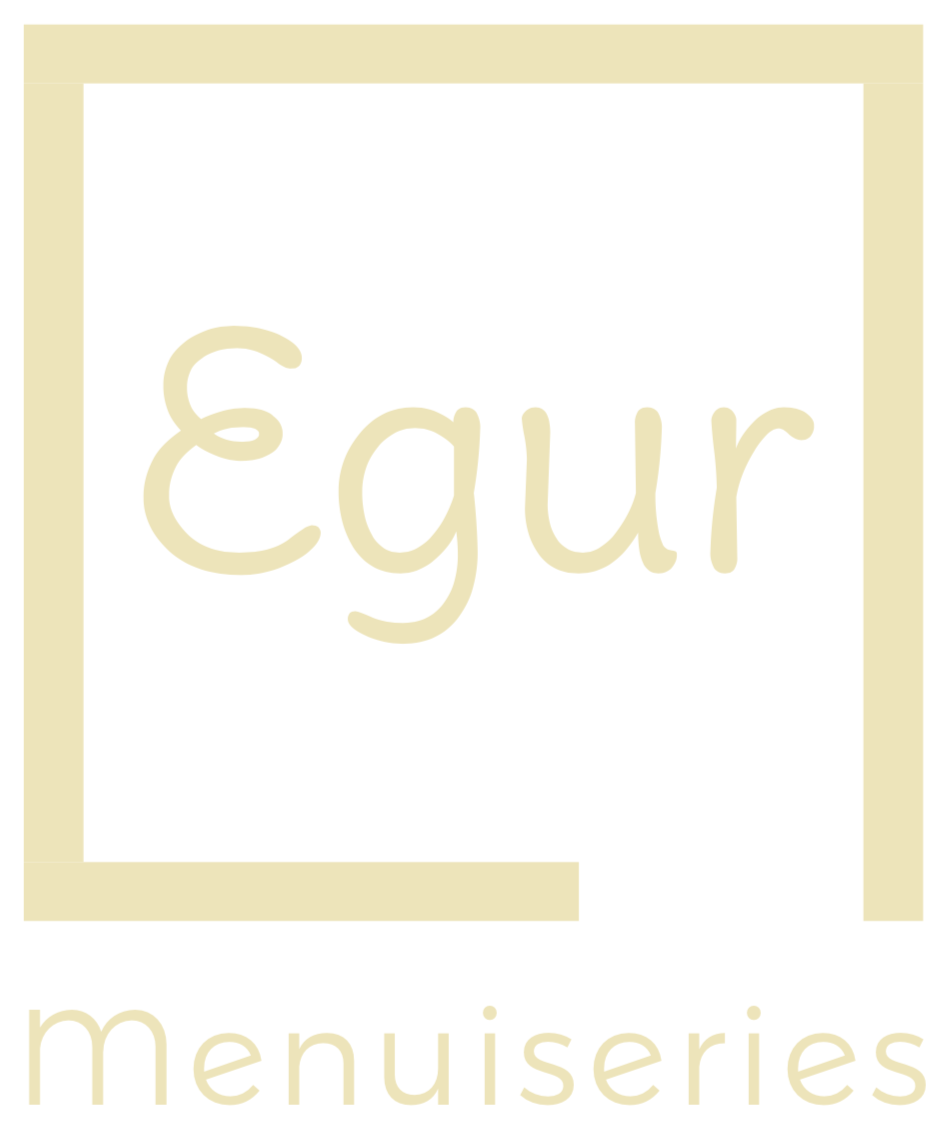 Logo de Egur Menuiseries, société de travaux en Fourniture et pose de mobilier de bureau