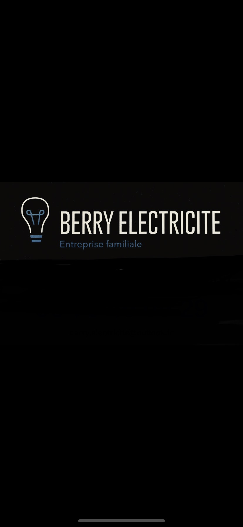 Logo de Berry Jordan, société de travaux en bâtiment