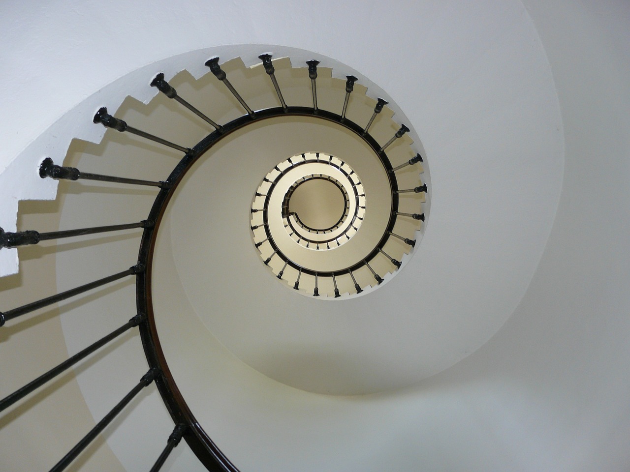 Comment choisir et concevoir un escalier sur mesure pour votre maison ?