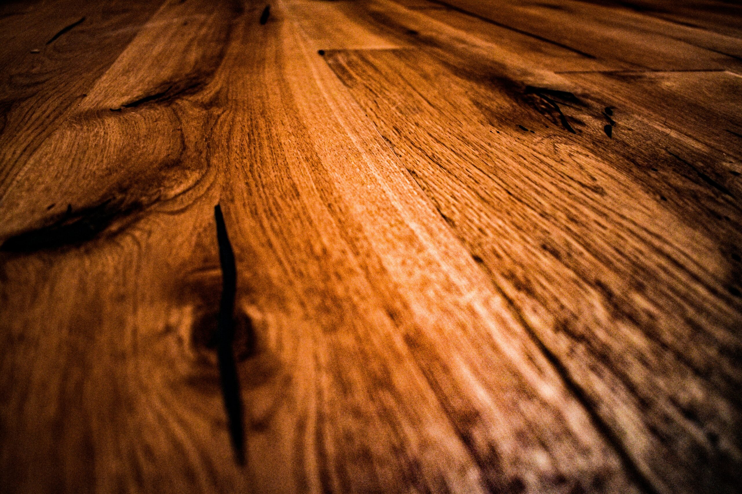 Pourquoi opter pour un parquet massif malgré son prix élevé ?